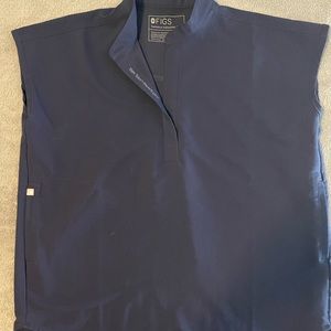 Figs navy XS Rafaela top womens